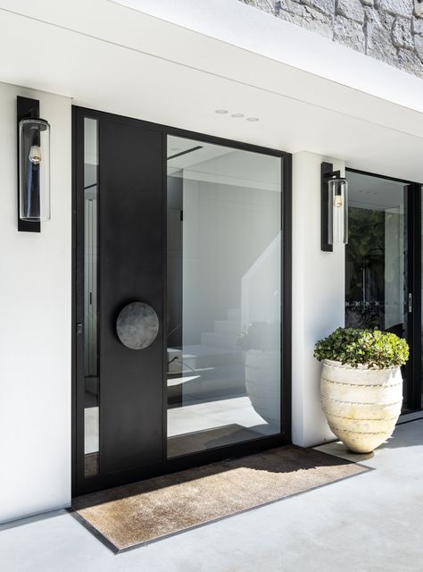 Glass Entrance Doors, Main Doors, Modern Entrance Door, Steel Doors And Windows, Modern Entrance, House Door, Door Design Modern, The Local Project, Glass Front Door