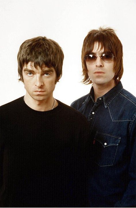 Oasis Brothers, Noel And Liam Gallagher, Liam And Noel Gallagher, John Lewis Advert, Katherine Ryan, Liam Gallagher Oasis, Nuclear Winter, Liam And Noel, Mtv Unplugged