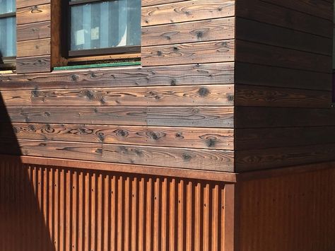 Modern Mountain Home Exterior, Japanese Exterior, Charred Wood Siding, Siding Ideas, Mountain Home Exterior, Miami Interior Design, Geometric Living Room, Nyc Interior Design, Wood Furniture Design