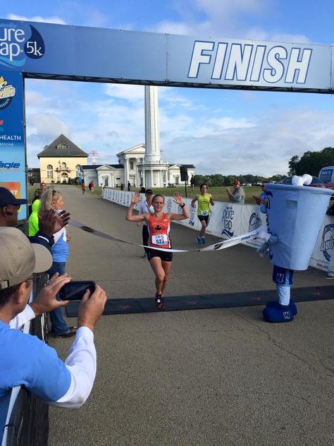 Our female runner crossing the finish line! 5k Finish Line, 5k Pictures, Crossing Finish Line, Becoming A Runner, Crossing The Finish Line, Female Runner, My Best Life, 2025 Vision, Finish Line