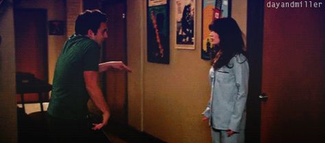 Panic moonwalk...I love Nick Miller!! 21st Shot Book, Jess New Girl, Nick And Jess, Shot Book, Nick Miller, Online Dating Advice, Happy We, Geek Girls, Classic Films