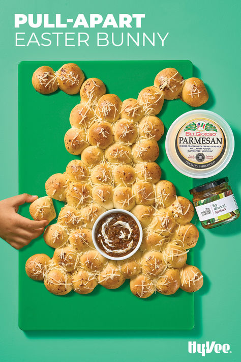 Our Pull-Apart Easter Bunny makes the perfect kid-friendly holiday appetizer. These cheese-stuffed rolls are amazing by themselves, or you can elevate them by adding a creamy fig and almond spread for dipping. Stuffed Rolls, Fig Spread, Havarti Cheese, Holiday Appetizer, Havarti, Food Decor, Easter Goodies, Cheese Cubes, Dinner Guests