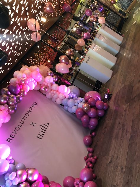 Hair Launch Party Ideas, Woman Event Ideas, Store Grand Opening Decor Ideas, Clothing Brand Launch Party Ideas, Cosmetic Launch Party Ideas, Grand Opening Event Ideas Launch Party, Business Events Decoration, Grand Opening Party Ideas Decoration, Product Launch Event Decor