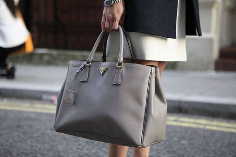 Prada Saffiano bag grey Investment Handbags, Prada Bag Saffiano, Prada Galleria Bag, Handbags Prada, Alexa Bag, Chanel Classic Flap Bag, Prada Galleria, Street Style Bags, Timeless Bags