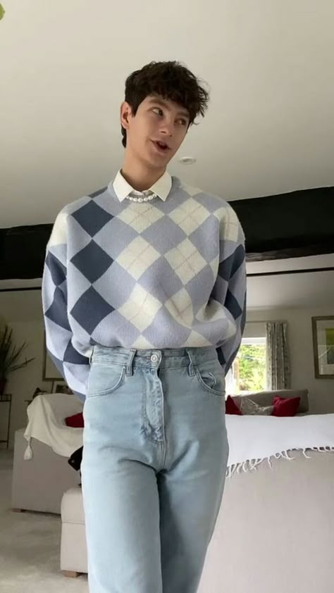 Preppy Fashion Aesthetic Men, Preppy Masculine Outfits, Preppy Outfits Masculine, Pastel Preppy Outfit Men, Preppy Outfits For Boys, Pastel Blue Outfit Men, Masc Preppy Outfits, Pastel Masculine Outfits, Blue Masc Outfits