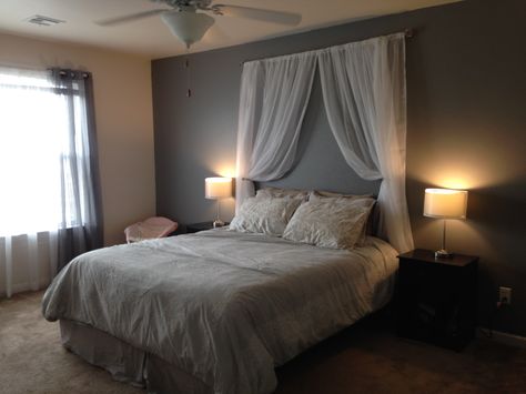 No headboard? No problem! Easy (and cheap) way to accent a bed- curtain rod and curtains. Bedroom Ideas No Headboard, No Headboard Ideas Bedroom, Cheap Bedroom Makeover, No Headboard, Bed Without Headboard, Headboard Curtains, Headboard Ideas, Bedroom Accent, Bohemian Bedroom Decor