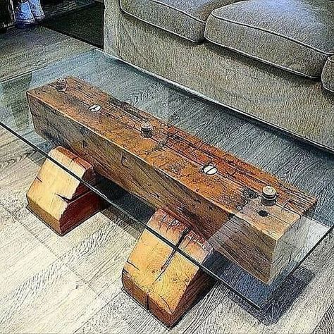 Project ideas for a complete beginner Easy Diy Coffee Table, Barnwood Coffee Table, Wood Bench Outdoor, Unique Coffee Table, Log Furniture, Wood Tables, Diy Holz, Diy Coffee Table, Cool Coffee Tables