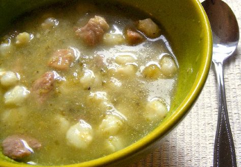 Posole: A Spicy,Tangy Mexican Winter Soup Redolent with Hominy Green Chile Posole, Hominy Soup, Green Pozole, Posole Recipe, Green Chili Recipes, Granulated Garlic, Chile Recipes, Hatch Green Chile, Pork Stew