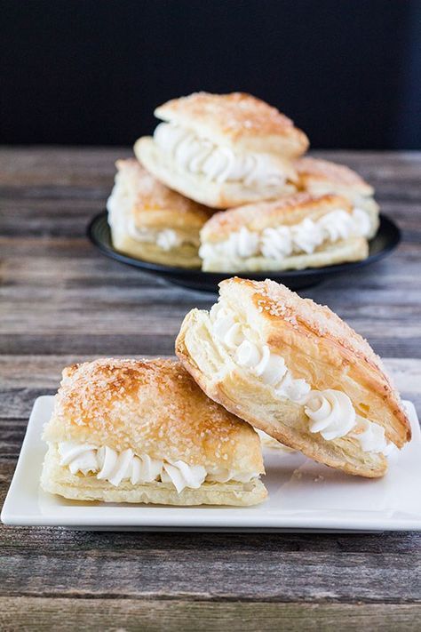 Cream Horn Filling, Puff Pastry Recipes Dessert, Cream Horn, Pastry Dishes, Pastries Recipes Dessert, Cream Horns, Puff Pastry Filling, Cream Puff Recipe, Puff Pastry Desserts