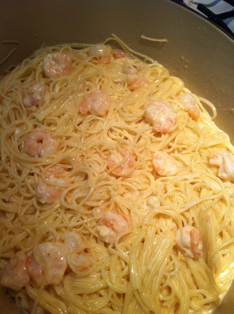 Shrimp and Broccoli Angel Hair Alfredo – Fun Foodie Family- Alfredo Angel Hair Pasta, Angel Hair Alfredo, Seafood Pasta Recipes, Shrimp Alfredo, Shrimp And Broccoli, Alfredo Sauce Recipe, Angel Hair Pasta, Healthy Treat, Alfredo Pasta