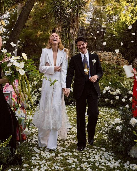 Naturally, when it came to getting married, British-American fashion designer @Harris_Reed had plenty of ideas about what he wanted to wear for his wedding to Eitan Senerman in Palermo. “I did five looks in the end across both wedding days,” he tells #BritishVogue. “I really wanted to feel like a gender fluid bride – playing with the masculine and the feminine.” To walk down the aisle, Reed chose a particularly sentimental piece from his first ever #HarrisReed collection show at the Serpentin... Harris Reed, Non Binary Fashion, Luxury Wardrobe, Walk Down The Aisle, Gender Fluid, Wedding Week, British American, American Fashion Designers, American Fashion