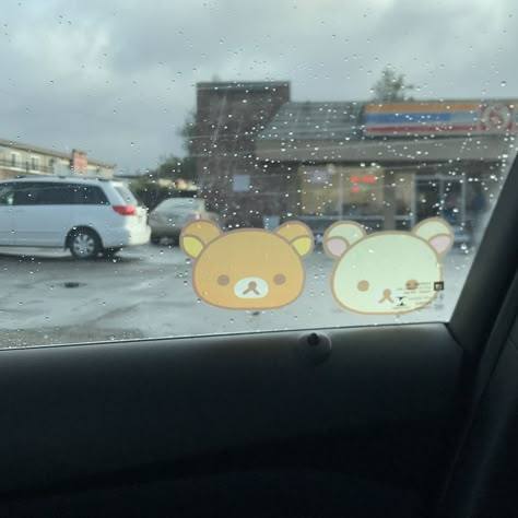 Car Aethstetic, Kawaii Car, Sanrio Car, Sanrio Car Interior, Sanrio Car Aesthetic, Sanrio Car Stickers, Rilakkuma Decor, Rilakkuma Lamp, Rilakkuma Car Accessories