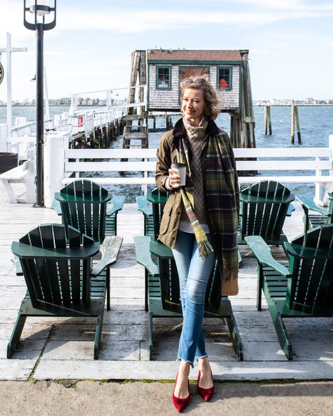 Full Newport blog post coming tomorrow, but just wanted to share a quick outfit post because this sweater is so good. (As is the coffee shop where these photos were taken!) I’m normally big on… Outgoing Outfits, Stacie Flinner, Barbour Wax, Barbour Women, Newport Rhode Island, Scarf Shirt, Red Bag, Winter Mode, Quick Outfits