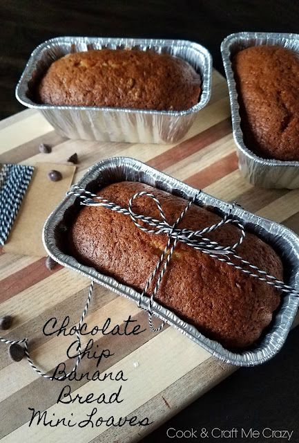 Banana Bread Mini Loaves, Mini Bread Loaves, Mini Loaf Cakes, Bread Gifts, Banana Bread Loaf, Mini Loaves, Bread Packaging, Holiday Bread, Chocolate Chip Banana