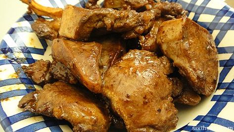 stewed pigs tongue Pork Tongue Recipes, How To Cook Pork, Wild Game Recipes, Game Recipes, Farm Stuff, Gene Simmons, Steamed Rice, Wild Game, Food Crafts