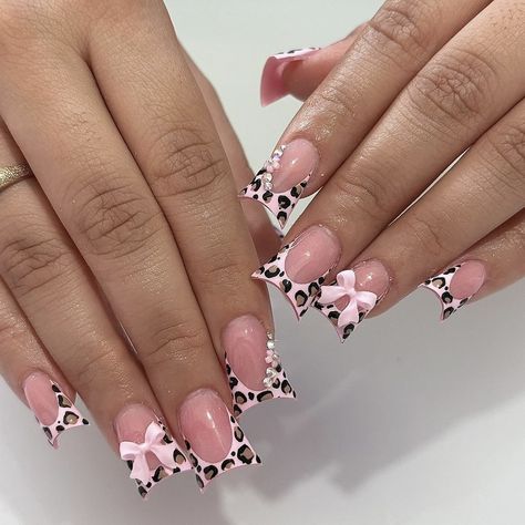 ig: _grabbersbydrea Duck Nail Inspo Y2k, Duck Nail Designs Short, Nail Inspo Duck Nails, Duck Nails Simple, Coquette Duck Nails, Cheetah Nails French Tip, Cheetah Print Duck Nails, Cheetah Print French Tip Nails, Duck Nail Ideas