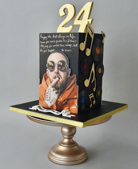 Dj Cake Ideas For Men, Eminem Cake, Music Cake Ideas For Men, Music Cake Ideas, Boys 16th Birthday Cake, Musical Cakes, Movie Theme Cake, Man Cakes, Music Themed Cakes