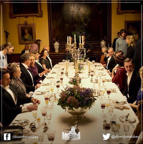 DINNER AT DOWNTON ABBEY Downton Abbey Dinner Table, Downton Abbey Castle, Modern English Country Decor, Downton Abbey Wedding, Downton Abbey Season 3, Downton Abbey Sibyl, Downton Abbey Behind The Scenes, Watch Downton Abbey, Highclere Castle