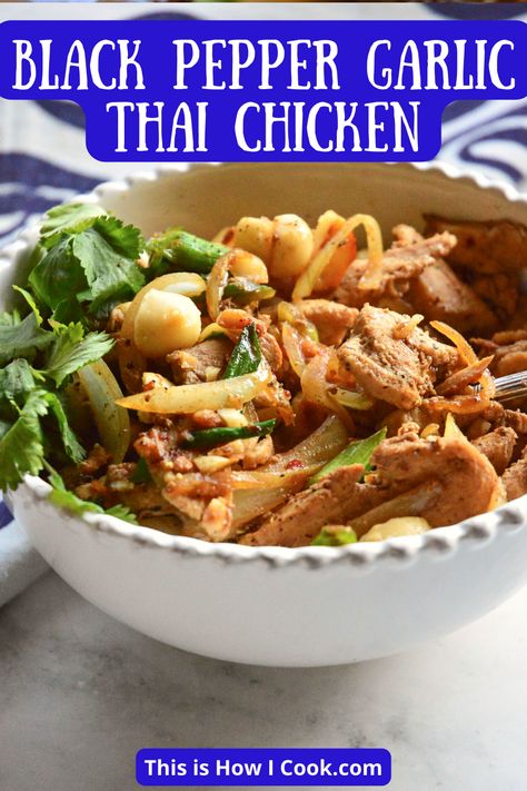 This easy Thai garlic chicken recipe is on the table in about 20 minutes. And it's so good! #thaigarlicchickenrecipe #thaigarlicchickenstirfry #garlicandblackpepperchickenthai Thai Garlic Chicken, Garlic Pepper Chicken, Easy Garlic Chicken, Pepper Chicken Recipe, Jasmine Rice Recipes, Garlic Chicken Stir Fry, Recipes Filipino, One Night In Bangkok, Garlic Chicken Recipe