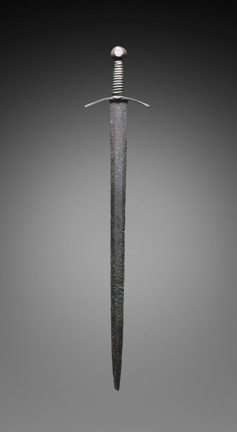 Fantasy Broadsword, Valerian Steel Swords, Fantasy Longsword Art, Historical Swords, Curved Greatsword, Medieval Longsword, Swords Medieval, Cleveland Museum Of Art, Art Organization