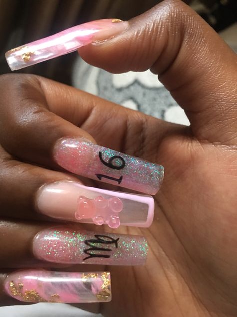 33 Birthday Nails, Sweet 16 Nails Pink And Black, Birthday Nails With Number 15, Capricorn Birthday Nails Short, Nail For Birthday Ideas, Birthday Nails For Virgos, Virgo Acrylic Nails Designs, Virgo Pink Nails, Birthday Nails With Zodiac Sign