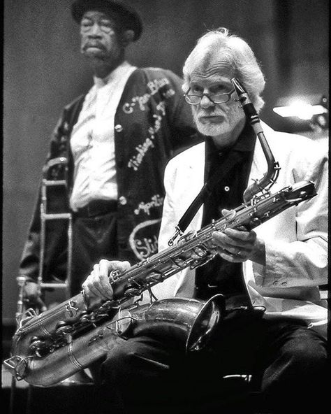 Gerry Mulligan Dexter Gordon, Gerry Mulligan, Best Guitar Players, Joe Bonamassa, Jazz Musicians, Jazz Blues, Guitar Hero, Historical Pictures, Jazz Music