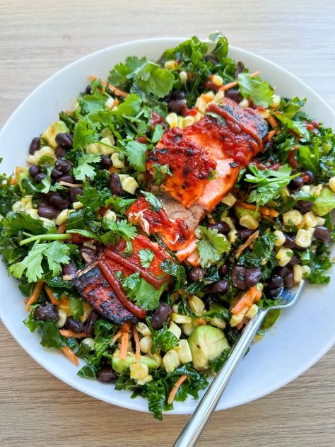 SUMMER KALE SALAD WITH BARBECUE SALMON Salmon Kale Salad, Summer Kale Salad, Salad With Bbq, Follicular Phase Recipes, Barbecue Salmon, Bbq Salmon Recipes, Salmon Kale, Easy Summer Dinner Ideas, 5 Ingredient Meals