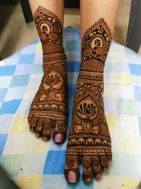 Bridal Leg Mahendi, Leg Mehndi Bridal, Mehndi Designs Bridal Leg, Mehendi For Legs Bridal Mehndi, Full Leg Mehndi Designs Bridal, Bridal Mehndi Legs Design, Foot Bridal Mehndi Designs, Mehendi Leg Design, Rajasthani Mehndi Designs Beautiful