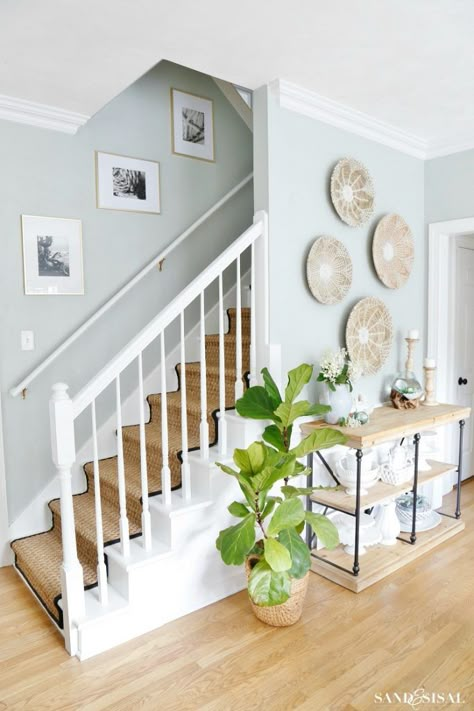 Coastal Kitchen Dining Area Summer Updates - Sand and Sisal Coastal Farmhouse Decor, Coastal Living Rooms, Coastal Bedrooms, Brush Painting, Coastal Kitchen, Coastal Living Room, Fiddle Leaf, Air Brush, Coastal Farmhouse