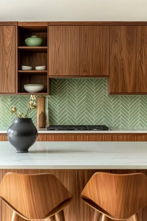 42 Trendy Mid Century Modern Kitchen Design Ideas | VIVA Small Kitchen Ideas Mid Century, 70s Kitchen Design, Mid Century Kitchen White Cabinets, Mid Century Modern Kitchen Green, Kitchen Remodel Mid Century Modern, Mid Century Kitchen Backsplash, Mid Century Boho Kitchen, Mid Century Tiles Kitchen, Mixed Cabinets Kitchen