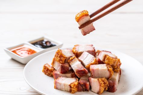 Siu Yuk: The Ultimate Roast Pork Indulgence | Asian Inspirations Crispy Skin Pork Belly, Souper Rice, Salt And Pepper Pork, Recipes With Oyster Sauce, Chinese Pork Belly, Pork Belly Recipes Crispy, Roast Pork Belly, Roasted Pork Belly, Pepper Pork