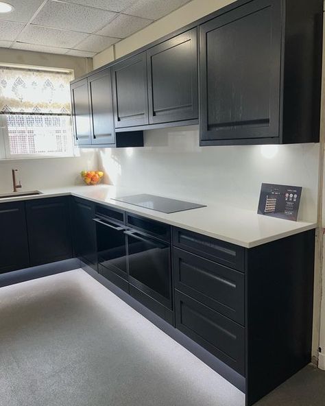 Brosna Kitchens & Bedrooms Ltd on Instagram: "New display at our showroom. This is the Grantham door in finish indigo blue. This is a handless shaker new to the market. This is a painted veneered door , with a @itastonequartz worktop and splash back , also shown is a pantry unit in a oak finish. #kitchen #indigo #handless #shaker #painted #quartz #copper #oakpantry #pantry #pantrycupboard #showroom #liverpool #kitchenshowroom" Pantry Unit, Pantry Cupboard, Kitchen Showroom, Kitchens And Bedrooms, Oak Finish, Indigo Blue, Pantry, Liverpool, Showroom