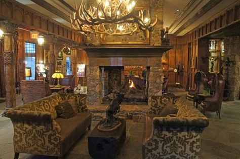 Fall Weekend Getaway, Hunting Lodge Decor, Bohemian Hotel, Hunting Room, Trophy Rooms, Hunting Lodge, Lodge Style, Lodge Decor, Cozy Fireplace