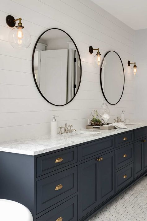 Dark Blue Cabinets, Bathroom Renovation Diy, Navy Blue Bathrooms, Glamorous Bathroom Decor, Penthouse Living, Diy Bathroom Makeover, Bathroom Hacks, Ikea Bathroom, Blue Cabinets