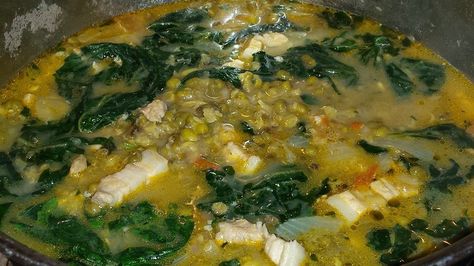 Mung Beans Stew with Spinach (Ginisang Mungo) - Global Granary Beans Stew, Filipino Food Dessert, Filipino Foods, Bean Stew, Mung Bean, Filipino Food, Exotic Food, Asian Flavors, Bean Recipes