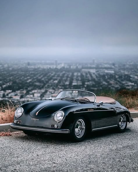 Vintage Porsche Wedding, Porche Car Vintage, Porsche Sport Classic, Old Porche Car, Vintage Porsche Aesthetic, Porshe Car Aesthetic Vintage, Porsche 365, Retro Porsche, Porsche Speedster 356