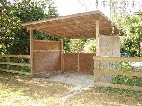 The 25+ best Horse shelter ideas on Pinterest | Horse run in shelter ... Pasture Shelter, Manure Management, Horse Shed, Horse Farm Ideas, Loafing Shed, Horse Barn Ideas Stables, Horse Manure, Paddock Paradise, Horse Shelter