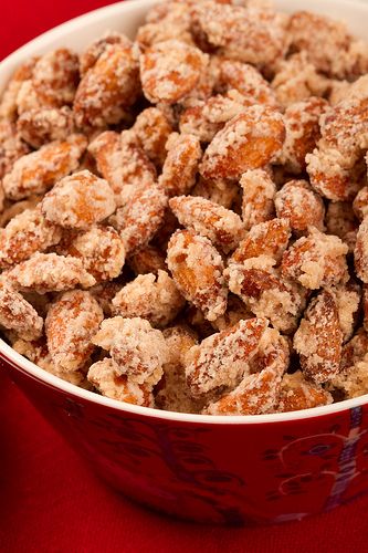 Sugared almonds / tallinn Candy Almonds Recipe, Cinnamon Sugar Almonds, Roasted Almonds Recipe, Honey Roasted Almonds, Sugared Almonds, Candied Almonds, Paleo Recipe, Cinnamon Almonds, Nut Recipes