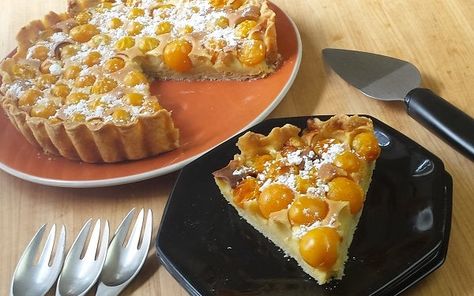 Goldenberry Goodness! Cape Gooseberry, Almond Paste, Lime Sauce, Pastry Crust, Tart Pan, Tart Recipe, Almond Cream, Sweet Tarts, Tart Recipes