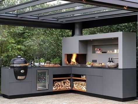 Outdoor Bbq Area, Outdoor Bbq Kitchen, Backyard Kitchen, Bbq Kitchen, Outdoor Kitchen Patio, Patio Garden Design, Modern Backyard, Diy Outdoor Kitchen, Outdoor Gardens Design