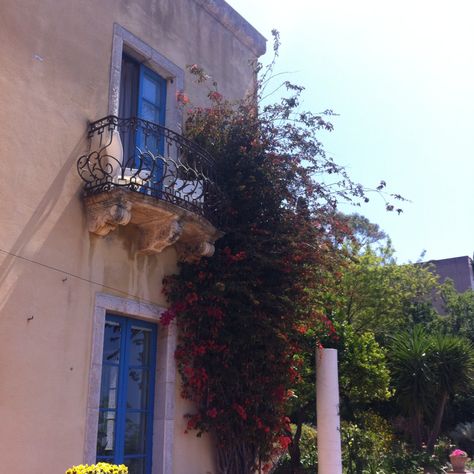 Casa Cuseni Sicily, Road