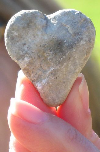 Heart Rocks, Heart Stones, Heart Of Stone, Heart Shaped Rocks, Heart In Nature, Love Heart Images, Guard Your Heart, Heart Stone, I Love Heart