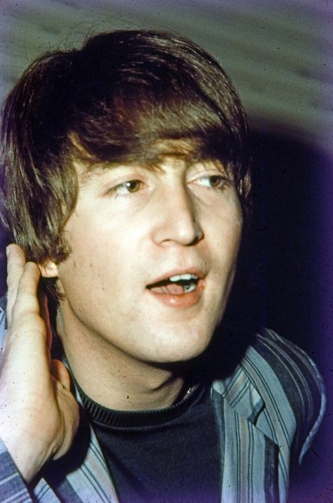 vintage everyday: Rare Color Photographs of The Beatles' First U.S. Tour in 1964 John Lennon, The Beatles