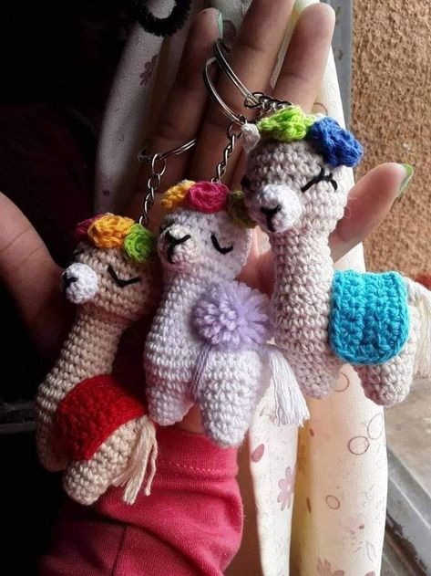 Alpaca Keychain Crochet, Crochet Lama, Amigurumi Alpaca, Crochet Llama, Mass Extinction, Crochet Toys Free, Crochet Keychain Pattern, Crochet Handbags Patterns, Crochet Bookmarks