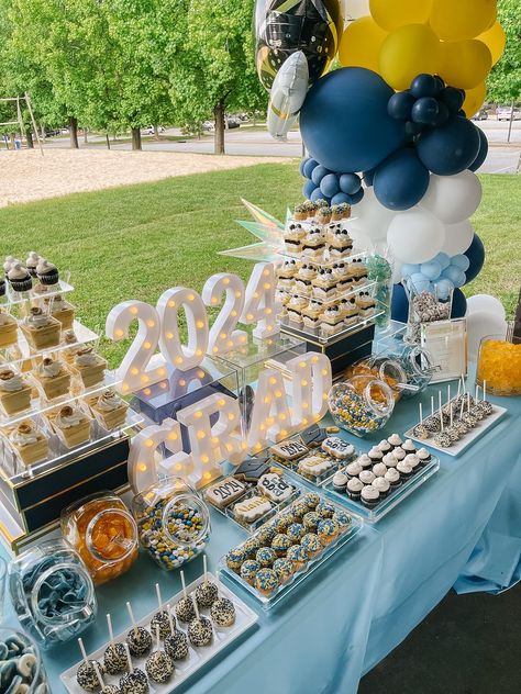 Candy Bar Ideas For Graduation, Blue And Yellow Graduation Party Ideas, Graduation Open House Decorations, Graduation Display Table, Candy Bar Ideas, Dessert Table Graduation, Graduation Brunch, Dessert Table Ideas, Graduation Party Desserts