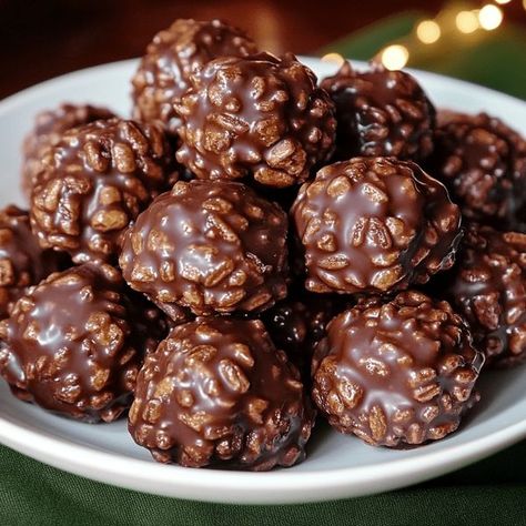 Rice Krispie Balls Recipe, Rice Krispie Balls, Chocolate Rice Krispies, Gluten Free Candy, Quick Treats, Caramel Fudge, Sweet Treats Desserts, No Bake Bars, Magic Recipe