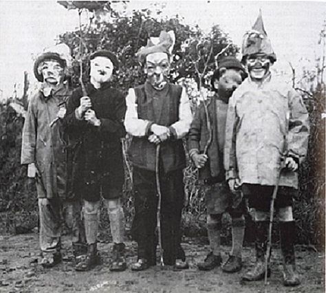 Samhain/Halloween dressing up in Co. Dublin, 1933 (illustrative/Wren Boys) Irish Halloween, Samhain Traditions, Sligo Ireland, County Sligo, Irish Folklore, William Gibson, Samhain Halloween, Pagan Rituals, Saint Stephen