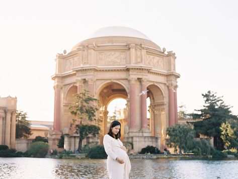 San Francisco is filled with beautiful locations but the Palace of Fine Arts is one of my favorites. This maternity session was a joy to… Sf Maternity Shoot, San Francisco Maternity Shoot, Palace Of Fine Arts Maternity, Arts References, Couple Maternity Poses, Pregnant Photos, Couple Maternity, Baby Bump Pictures, Bump Pictures