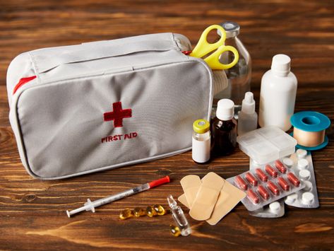 Emergency Essentials Every House Should Have - the Imperfectly Happy home Camping First Aid Kit, Medicine Kit, Emergency Essentials, Survival Items, Camping Kit, Emergency Shelter, Gk Knowledge, How To Make Fire, Medical Kit