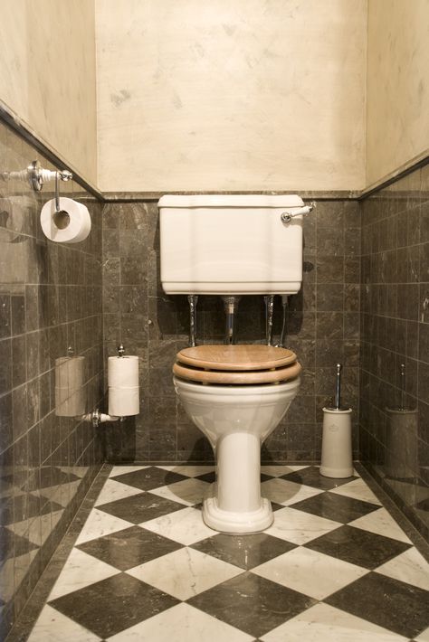 European Toilet, Low Level Toilet, Chaotic Academia, Bathroom Redesign, Toilet Design, Vintage Floor, Decor Home Living Room, Classic Italian, Toilets